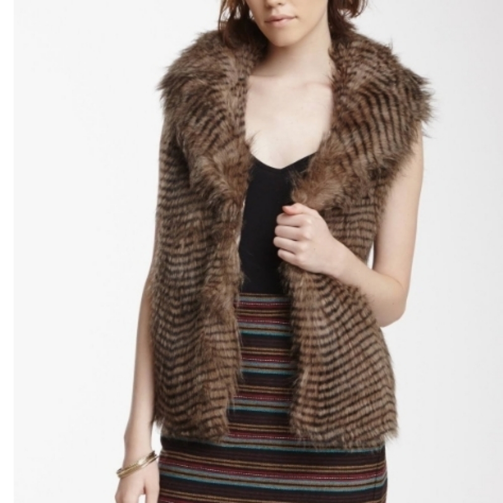 CI SONO BY CAVALINI FAUX FUR VEST